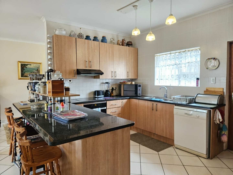 3 Bedroom Property for Sale in Jeffreys Bay Central Eastern Cape